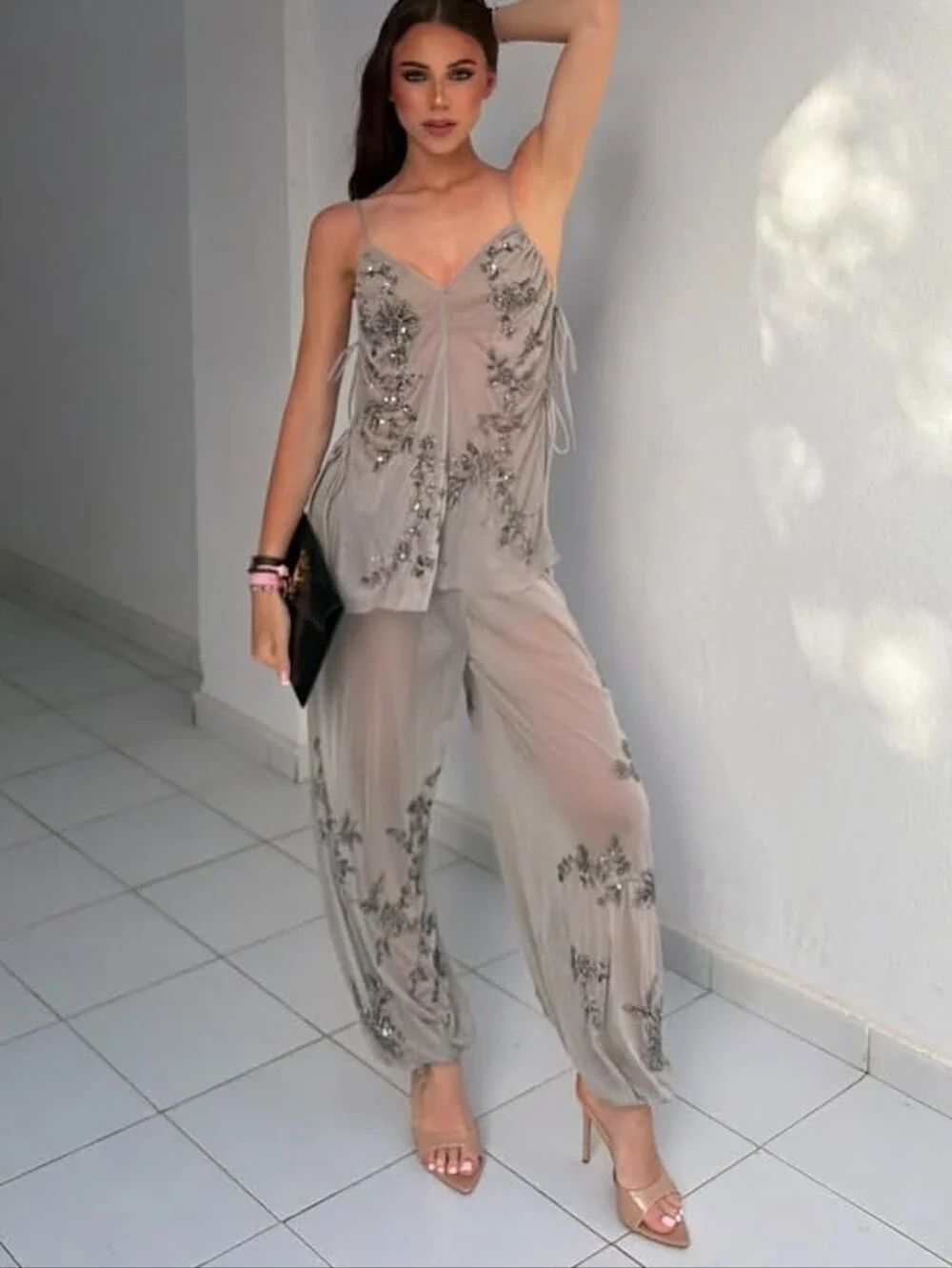 Zara EMBROIDERED BLOOMER PANTS